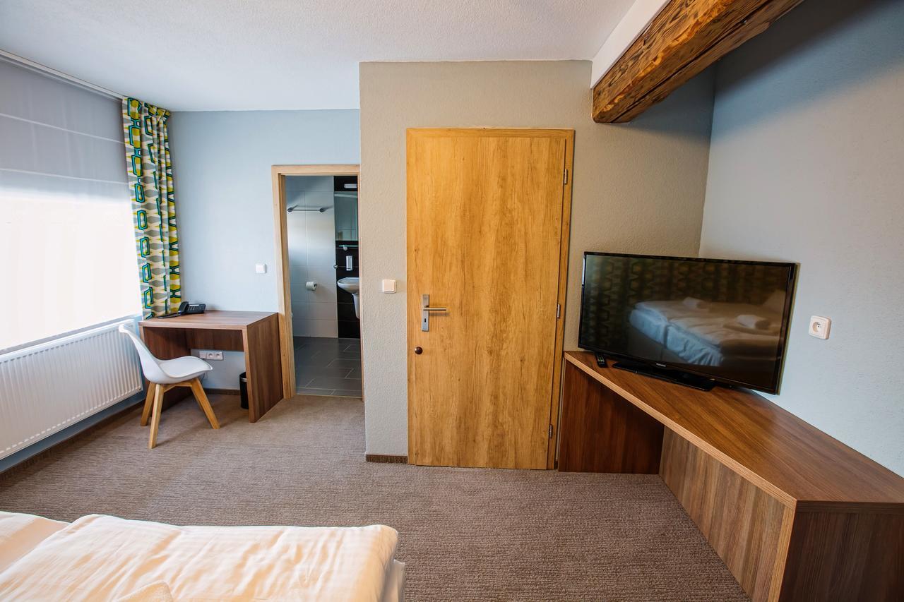 Hotel Na Sustne Krupa Ngoại thất bức ảnh