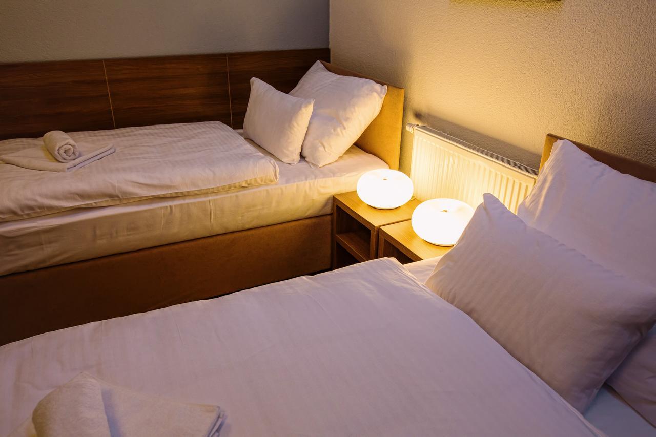 Hotel Na Sustne Krupa Ngoại thất bức ảnh