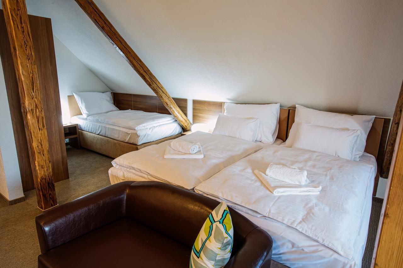 Hotel Na Sustne Krupa Ngoại thất bức ảnh