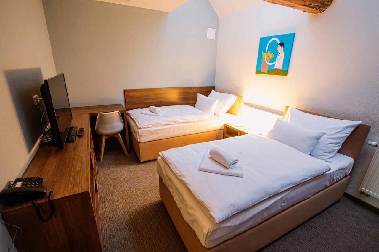 Hotel Na Sustne Krupa Ngoại thất bức ảnh