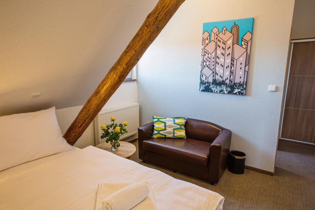 Hotel Na Sustne Krupa Ngoại thất bức ảnh