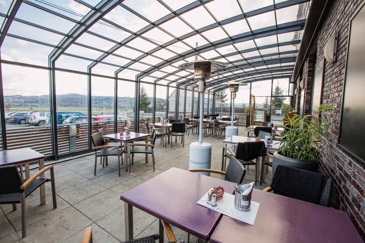 Hotel Na Sustne Krupa Ngoại thất bức ảnh