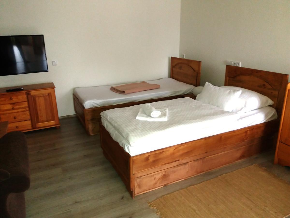 Hotel Na Sustne Krupa Ngoại thất bức ảnh